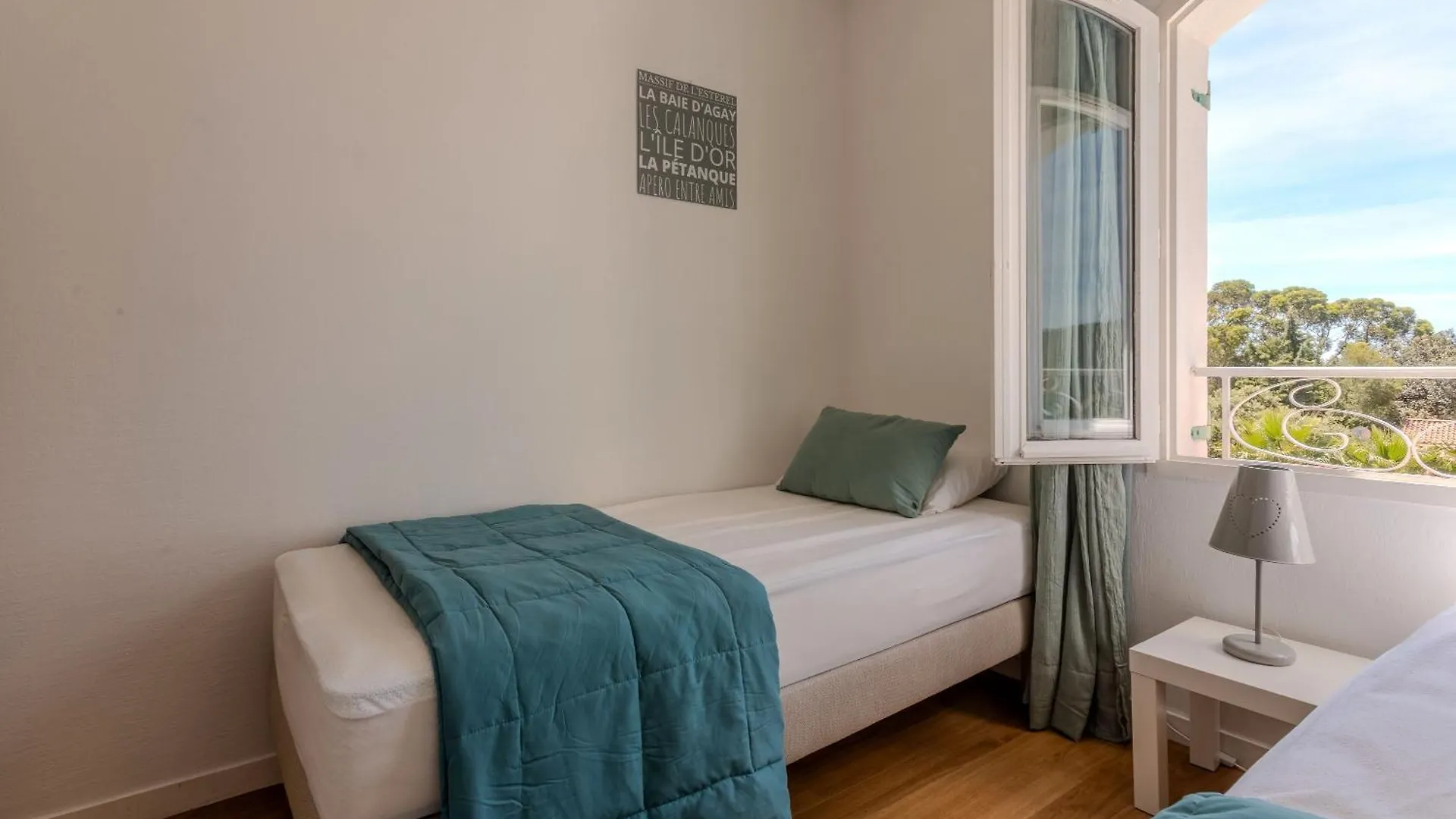 Villa Cap Esterel Vue Mer Saint-Raphaël بيت للعطل